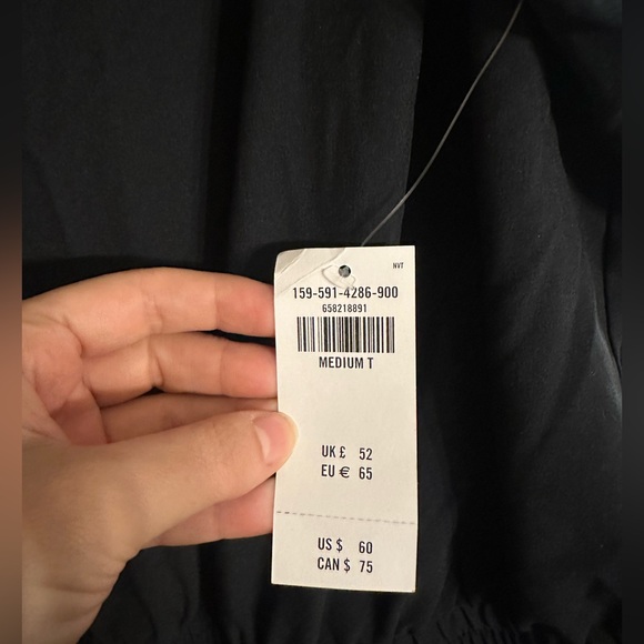 NWT Abercrombie Black Traveler Romper - M Tall - Picture 9 of 9